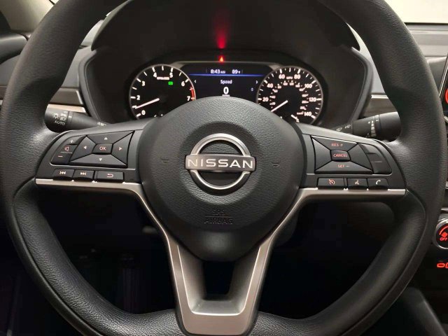 Used 2026 Nissan Altima 2.5 SV FWD image 31