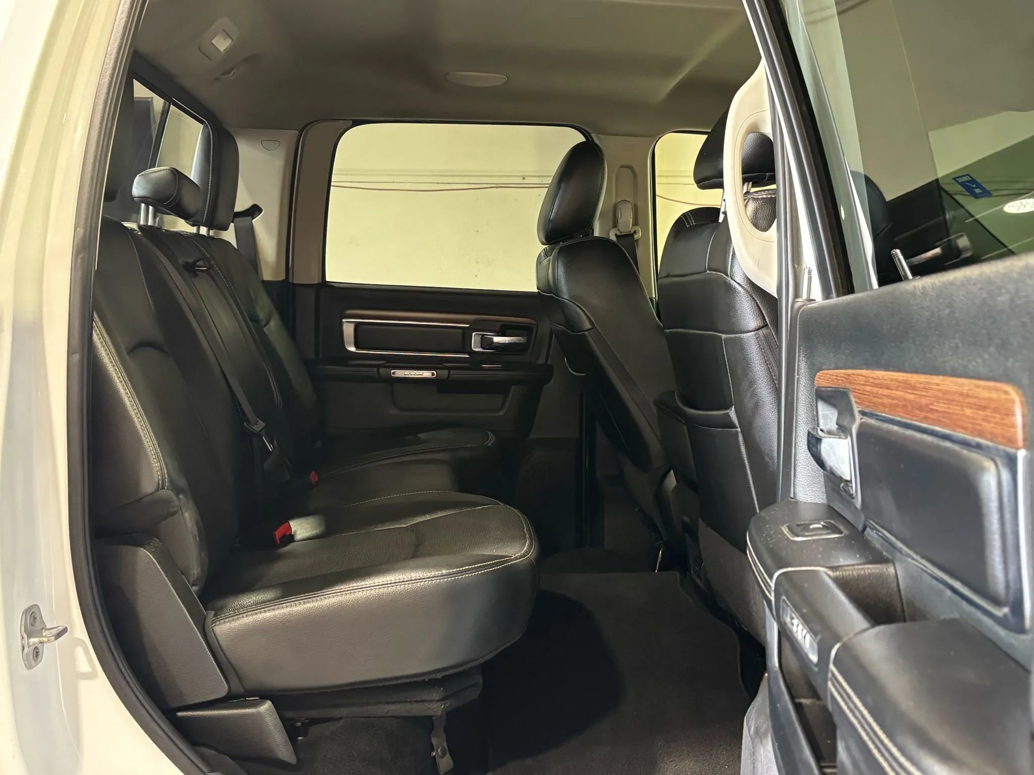 Used 2014 RAM 2500 Laramie AWD/4WD image 15