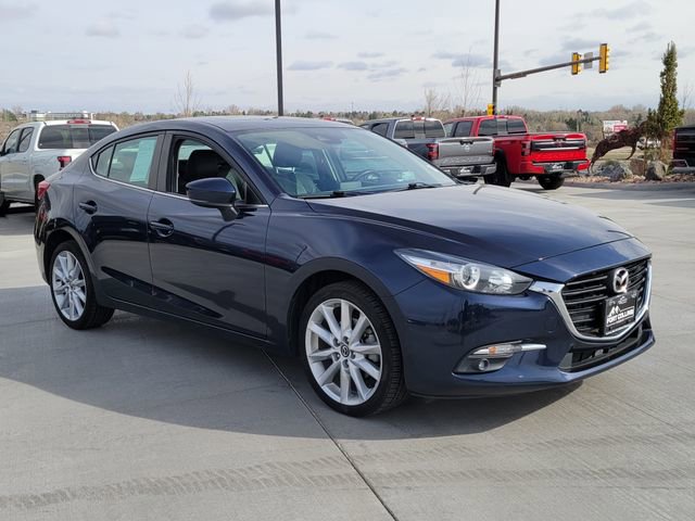 Used 2017 MAZDA MAZDA3 Grand Touring image 4