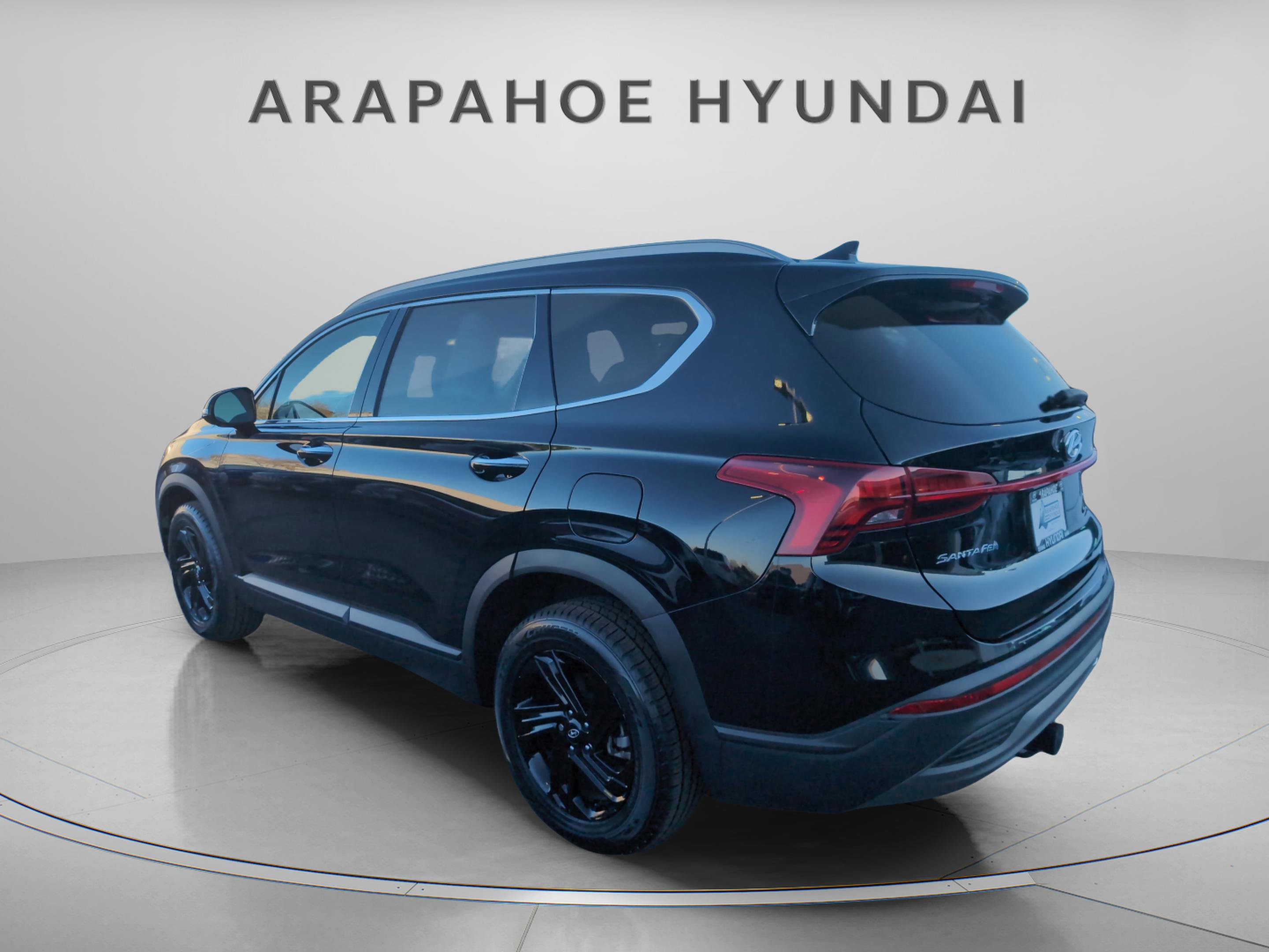 Used 2023 Hyundai Santa Fe SEL image 4