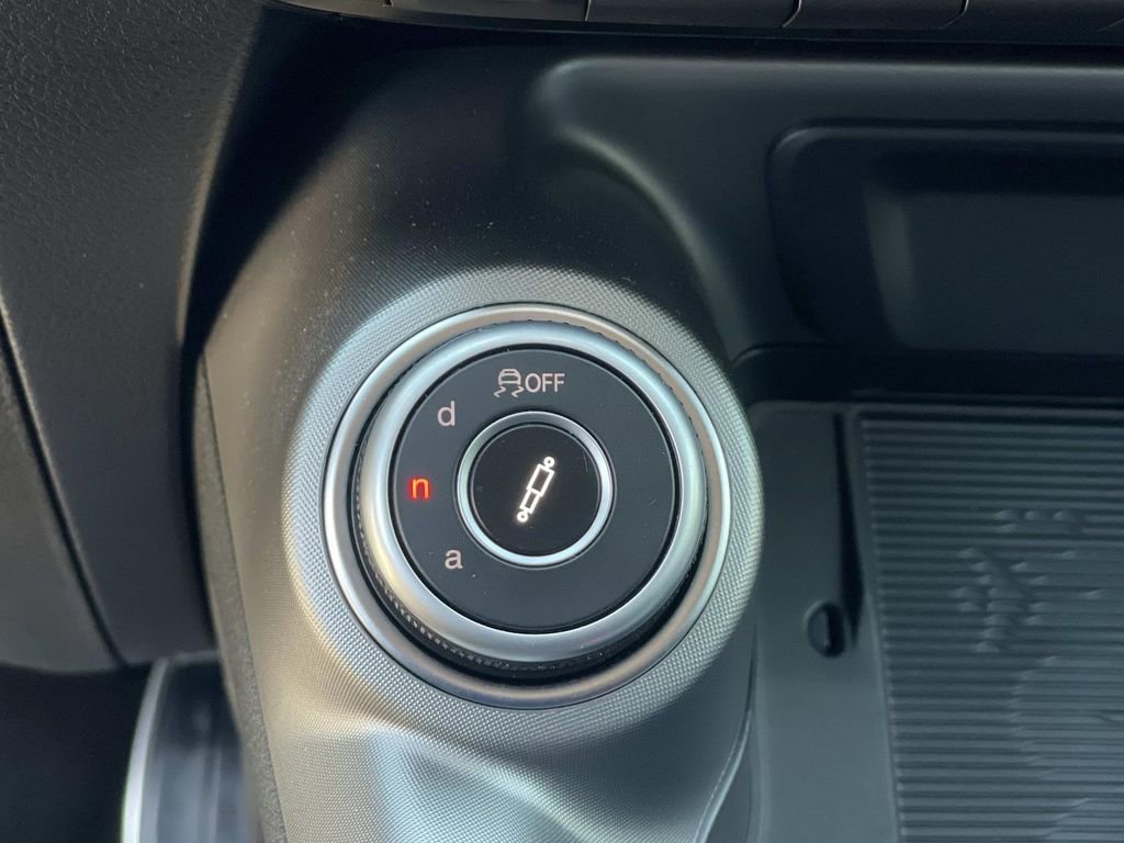 Used 2025 Alfa Romeo Tonale Veloce w/ Premium Package image 15