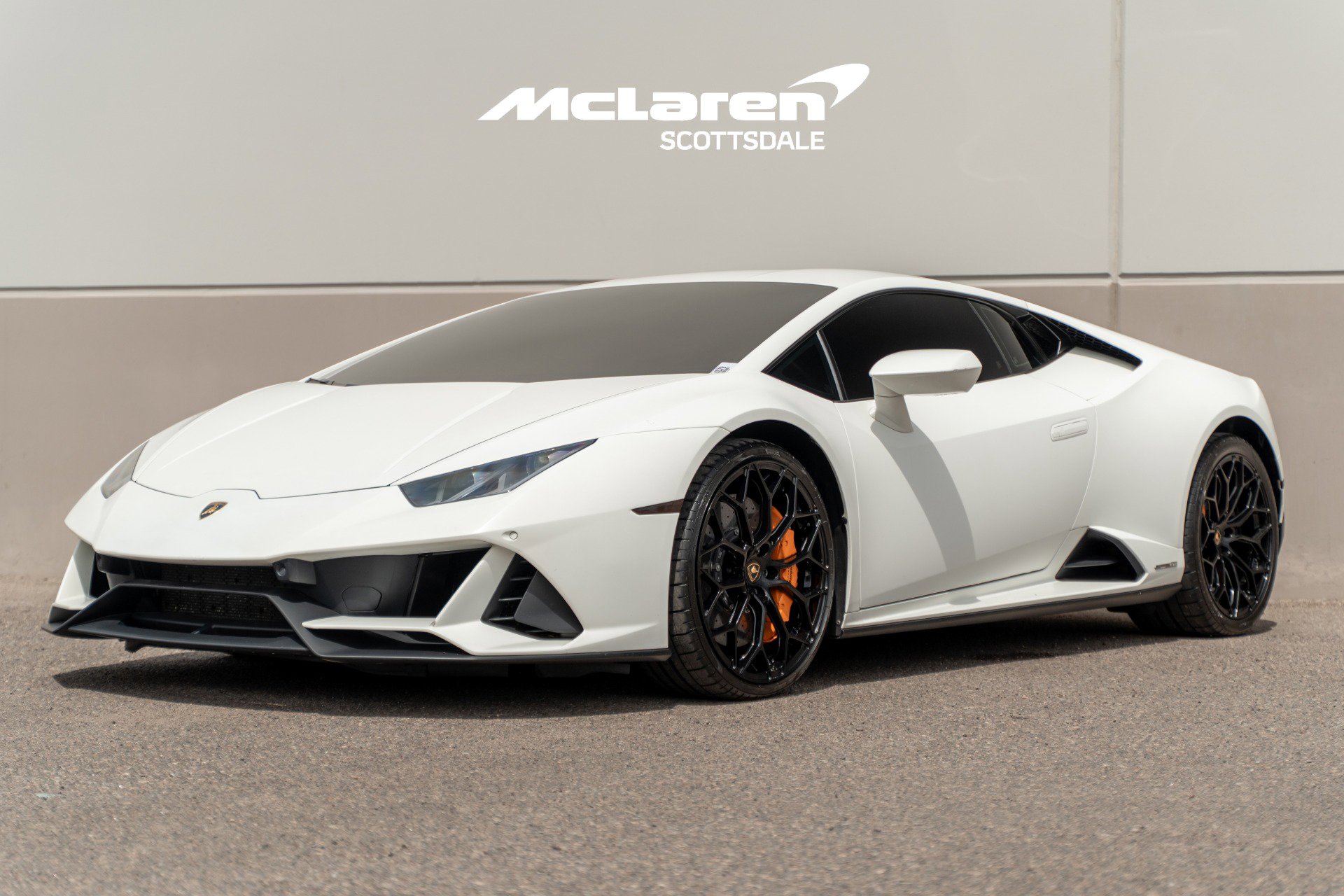 Used 2023 Lamborghini Huracan EVO image 3