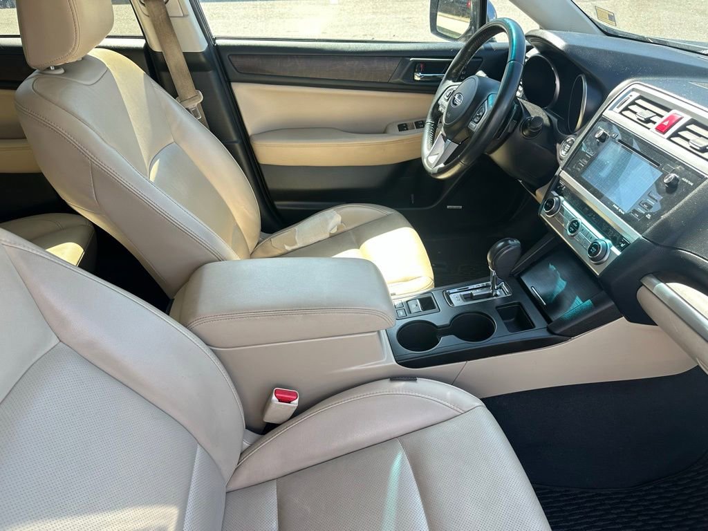 Used 2017 Subaru Outback 2.5i Limited image 17