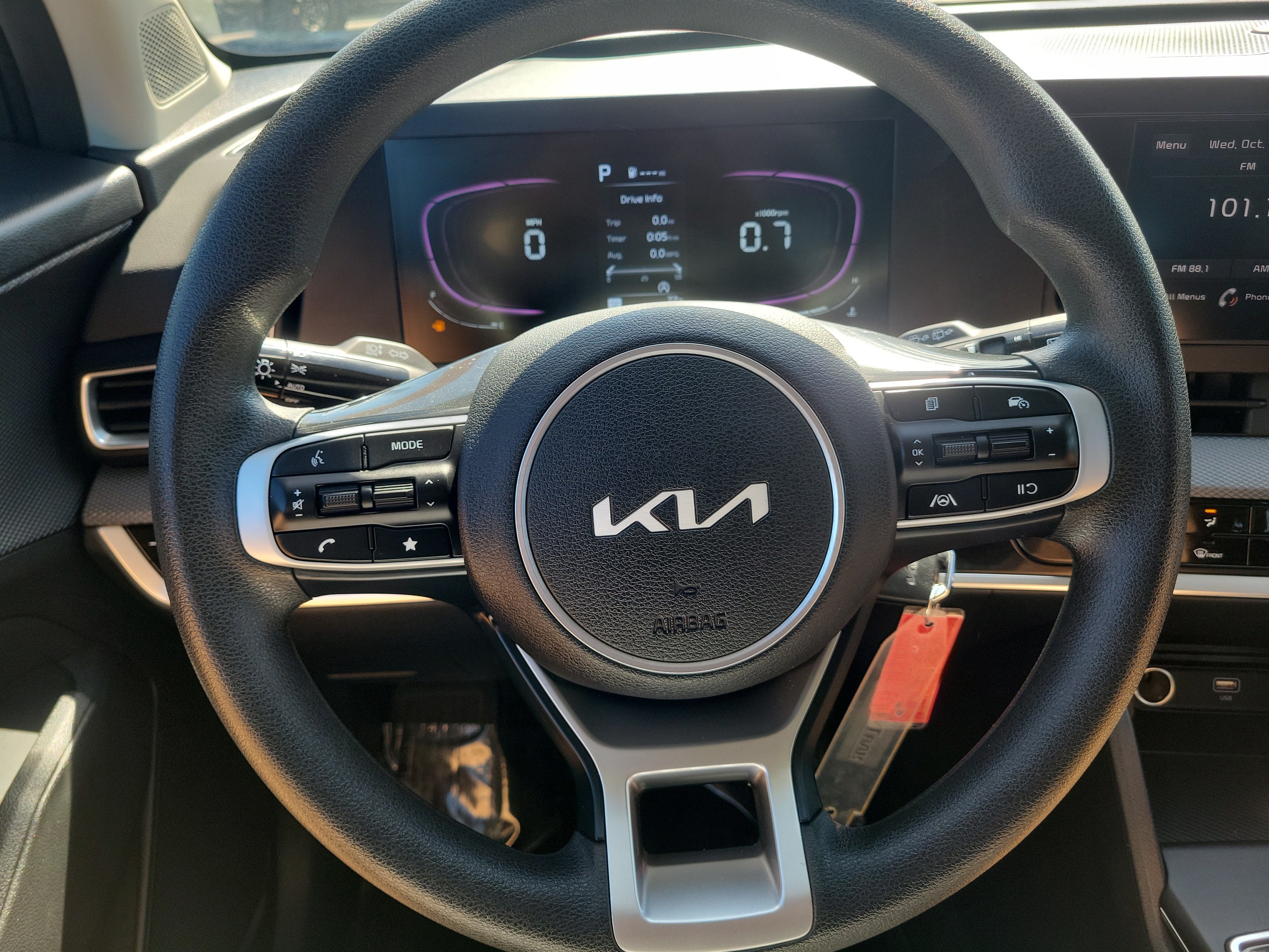 Used 2025 Kia Sportage LX FWD image 20