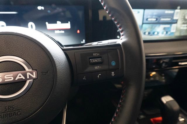 Used 2025 Nissan Kicks SR image 26