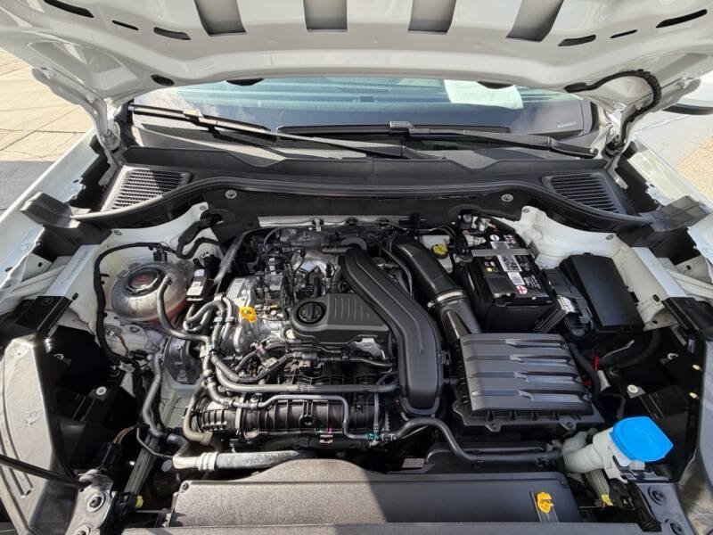 Used 2023 Volkswagen Taos SE FWD image 19