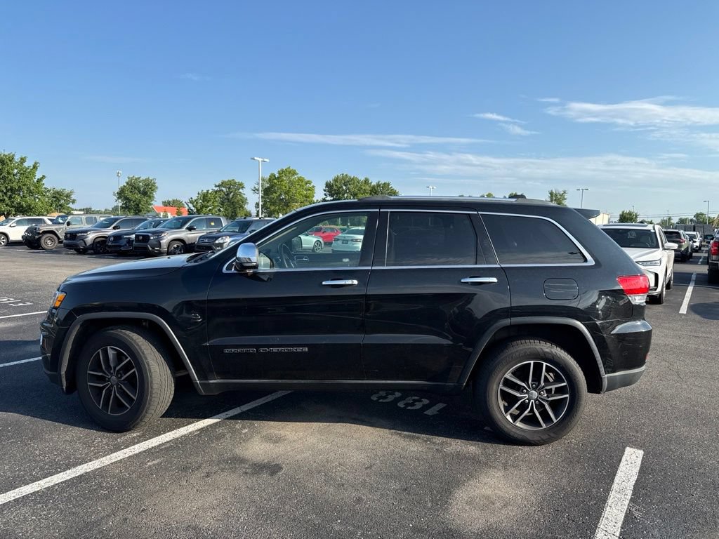 Used 2018 Jeep Grand Cherokee Limited AWD/4WD image 8