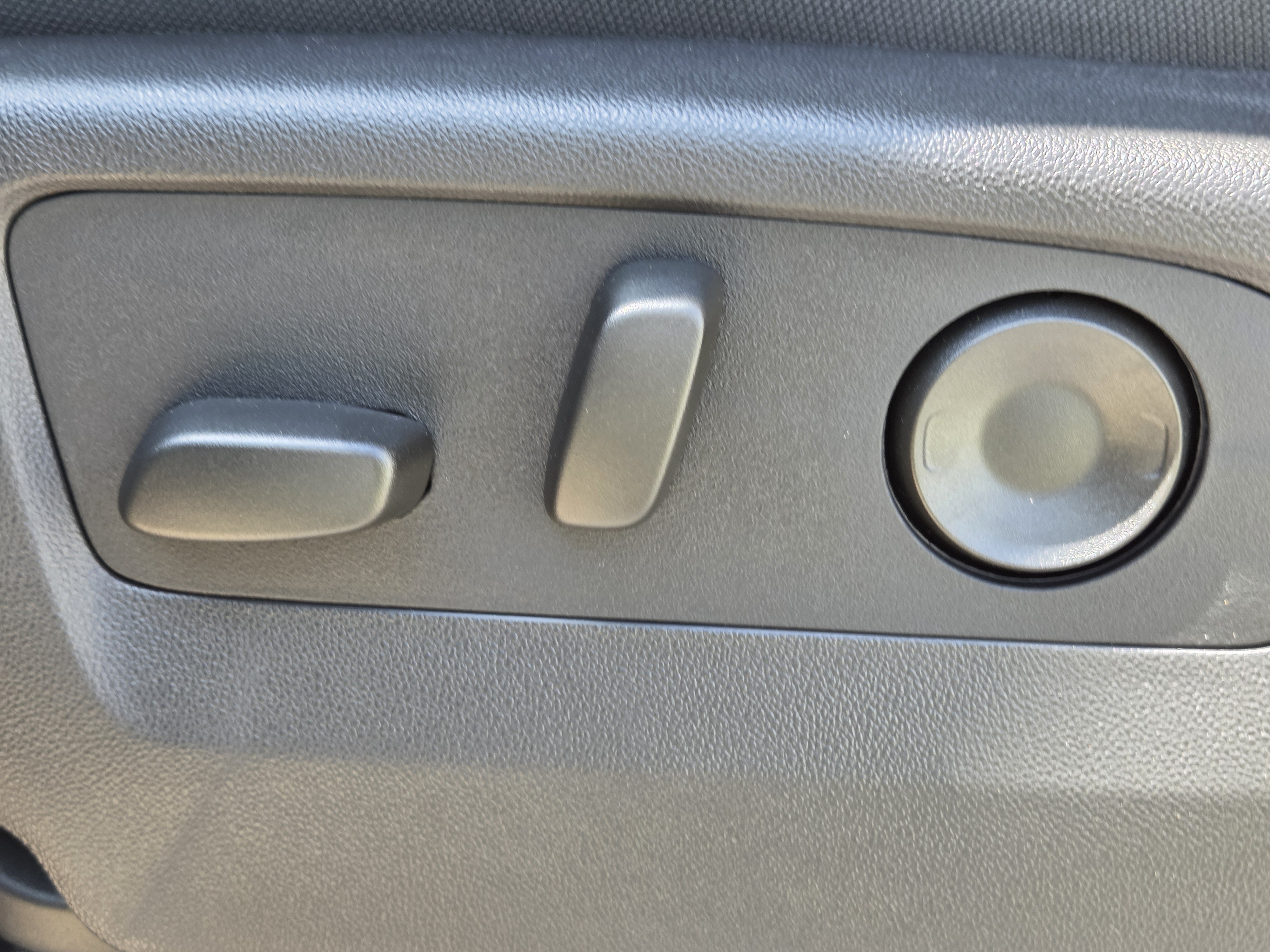 New 2026 Chevrolet Silverado 1500 Custom AWD/4WD image 18