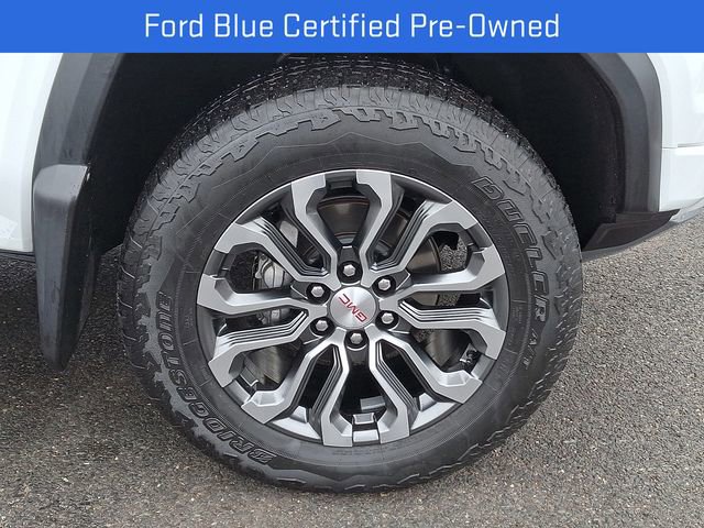 Used 2023 GMC Canyon Denali image 9