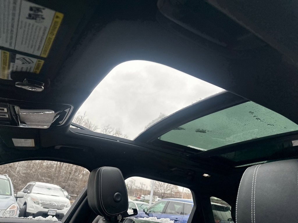 Used 2020 Land Rover Range Rover Velar S image 10