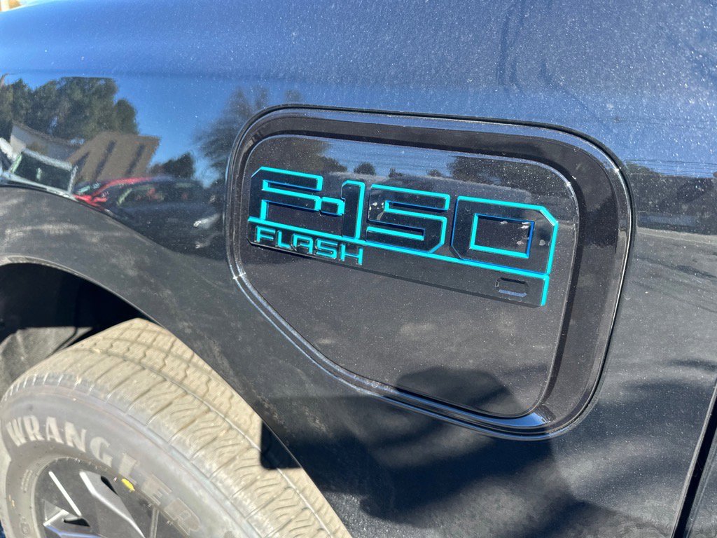 New 2025 Ford F150 Lightning Flash image 13
