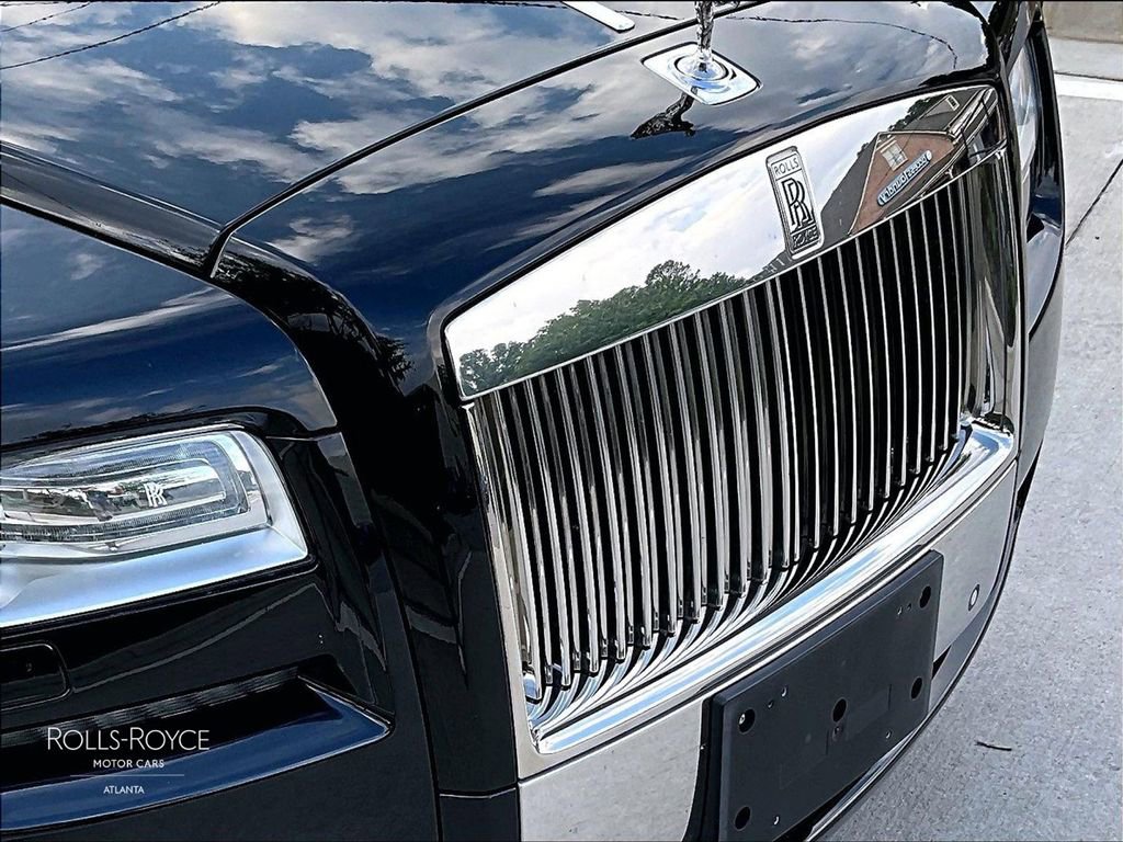 Certified 2013 Rolls-Royce Ghost RWD image 28