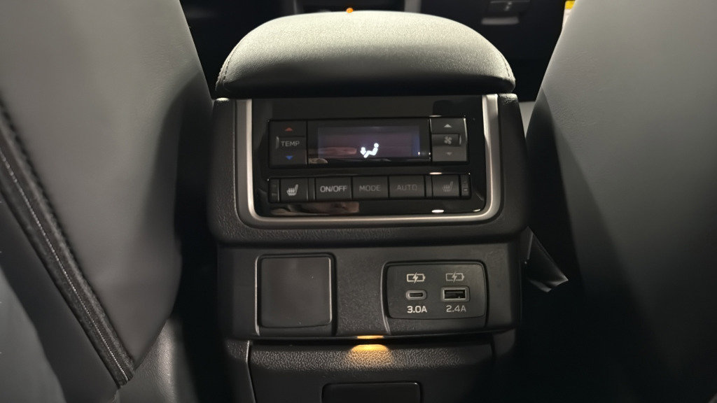 New 2026 Subaru Ascent Limited Bronze image 31