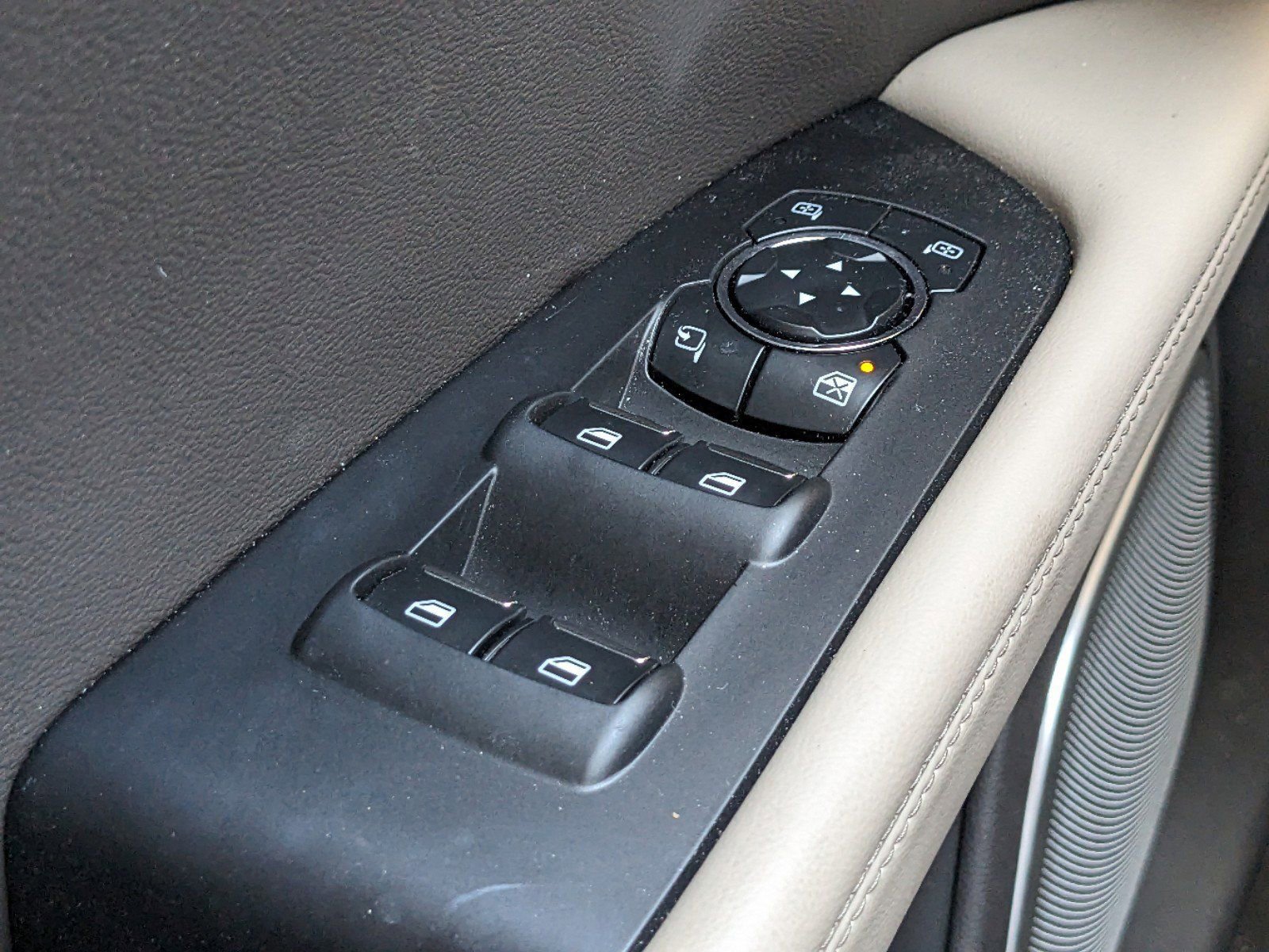 Certified 2023 Lincoln Nautilus Reserve w/ Equipment Group 202A image 27