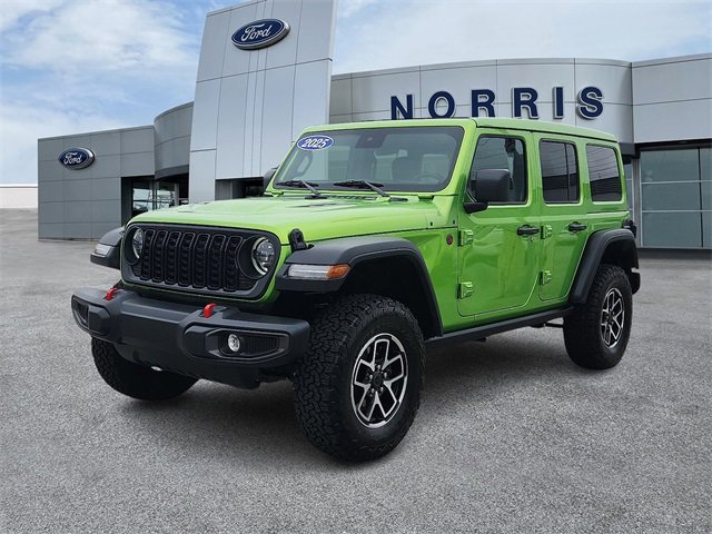 Used 2025 Jeep Wrangler Unlimited Rubicon w/ Safety Group image 2