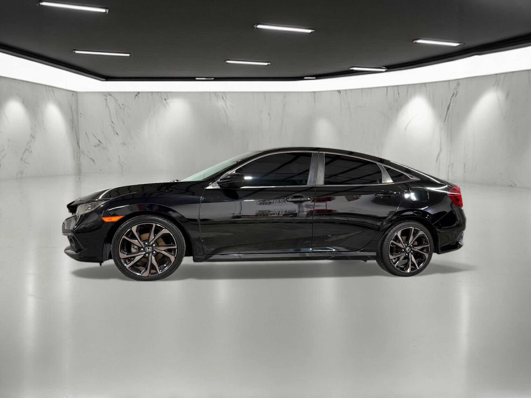 Used 2020 Honda Civic Sport image 2