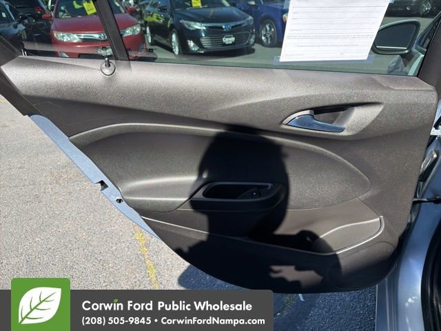Used 2017 Chevrolet Cruze LS FWD image 25