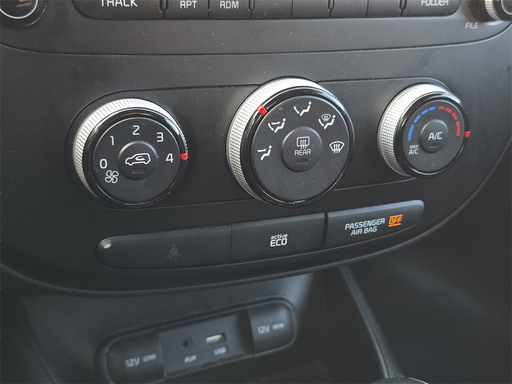 Used 2016 Kia Soul image 29