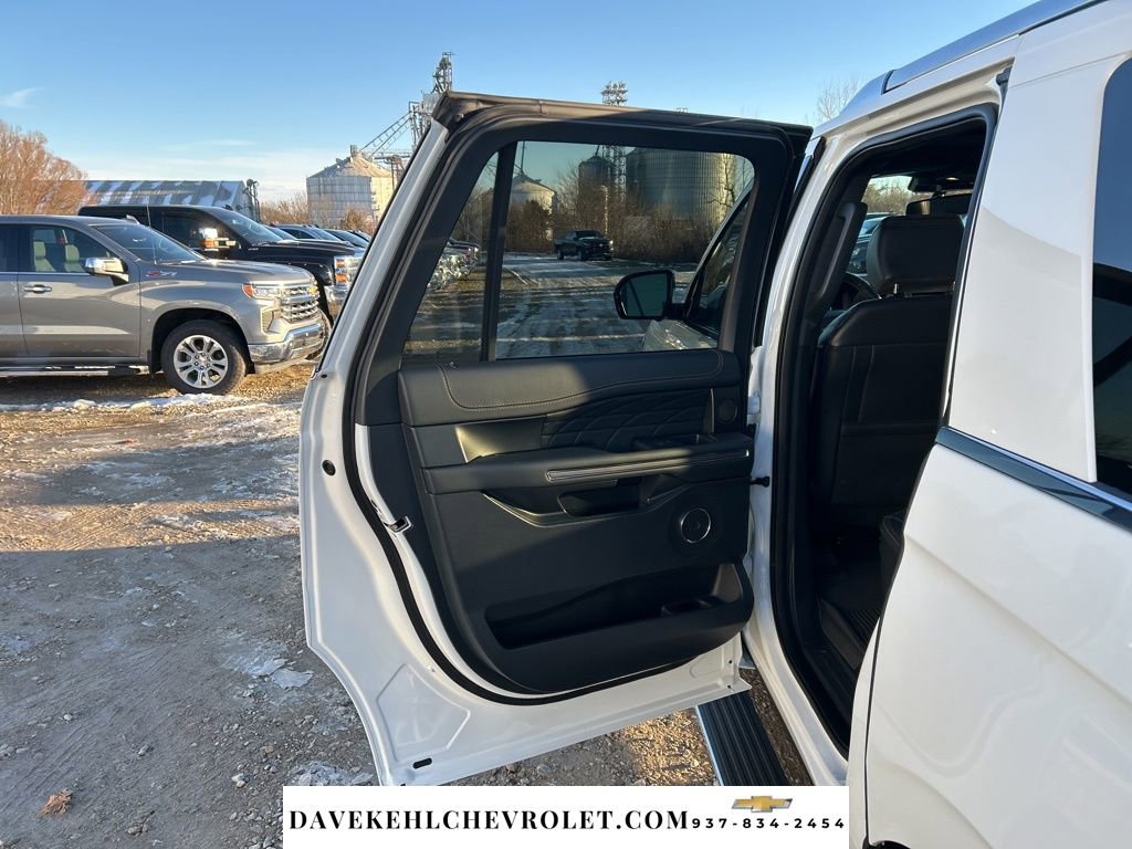 Used 2022 Ford Expedition Max Platinum image 17