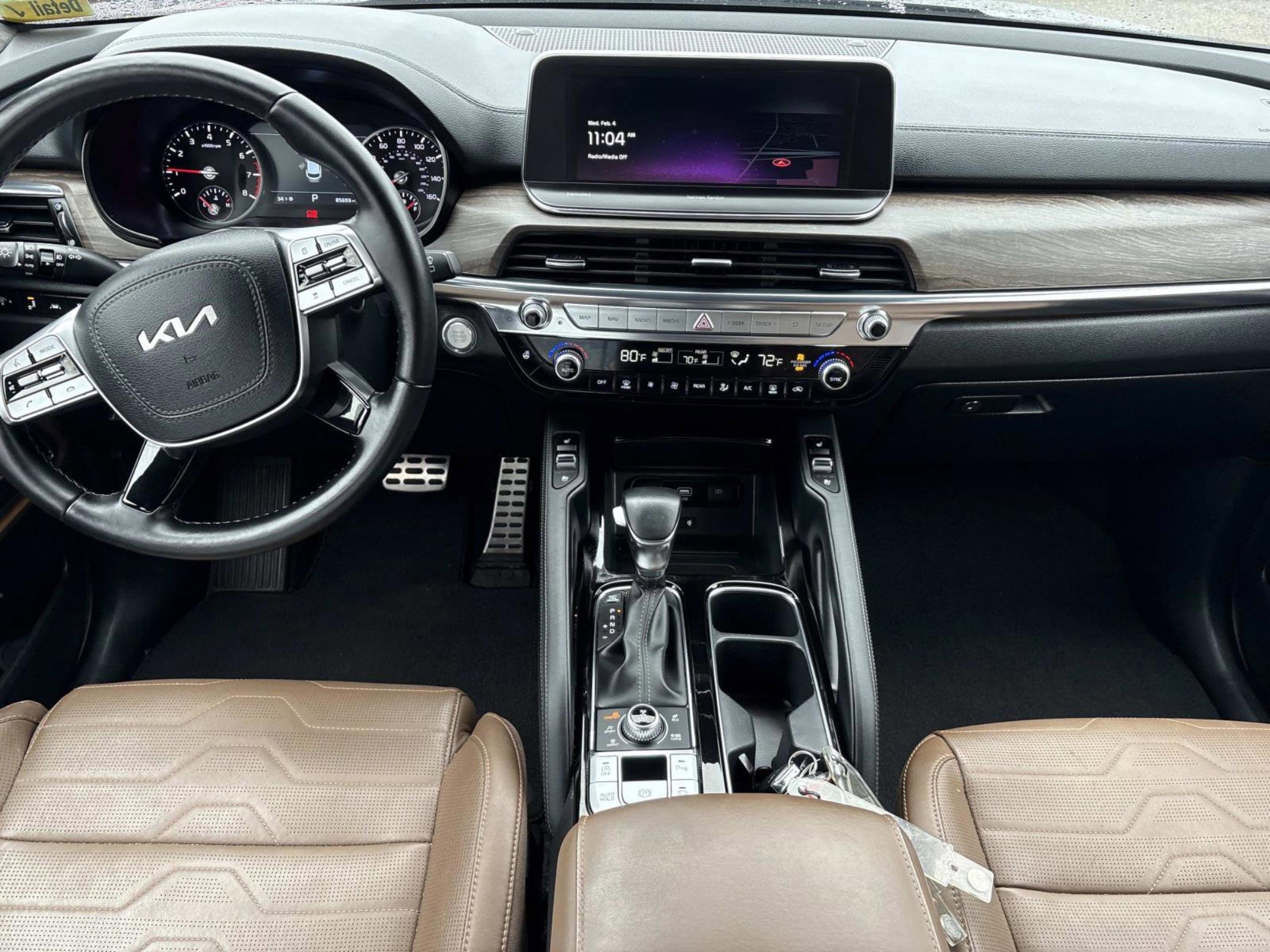 Used 2022 Kia Telluride SX w/ SX Prestige Package image 11