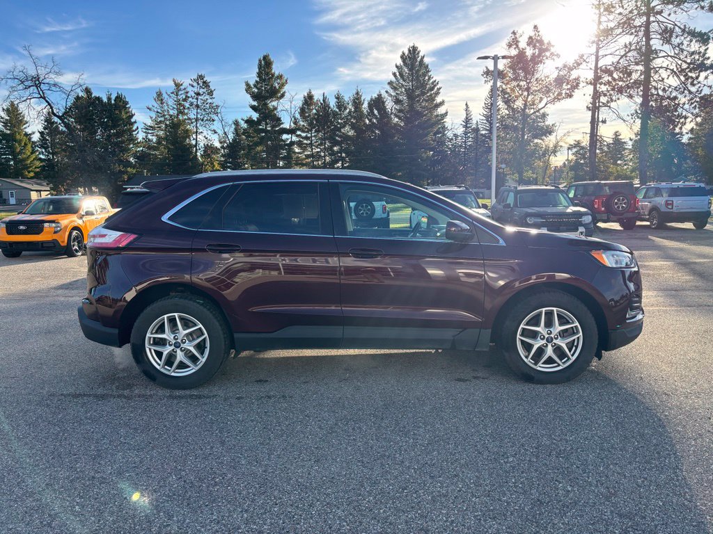 Used 2022 Ford Edge SEL w/ Convenience Package AWD/4WD image 2