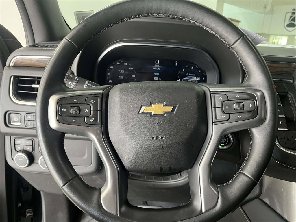 Used 2024 Chevrolet Suburban Premier image 21