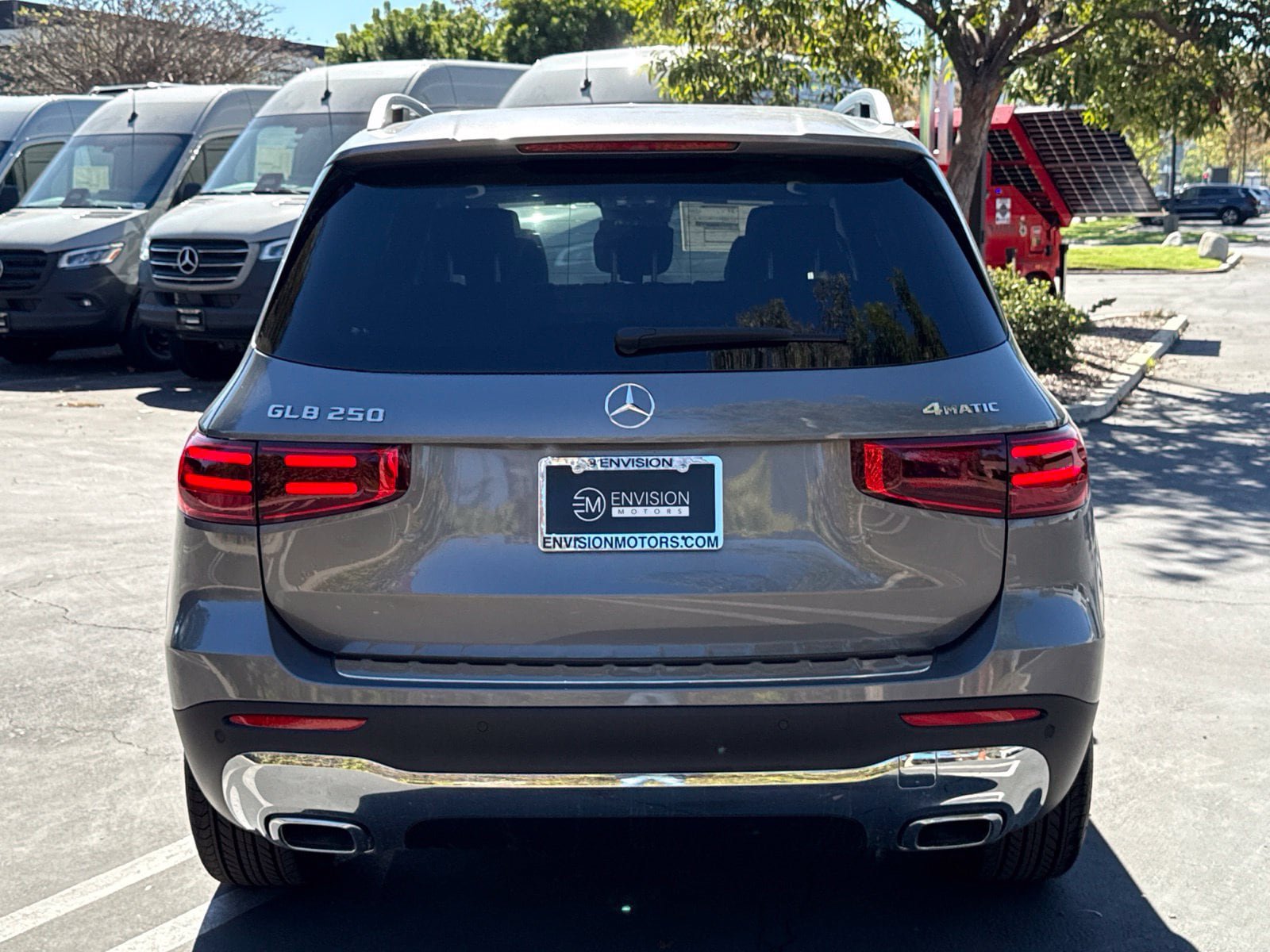 New 2026 Mercedes-Benz GLB 250 4MATIC image 9