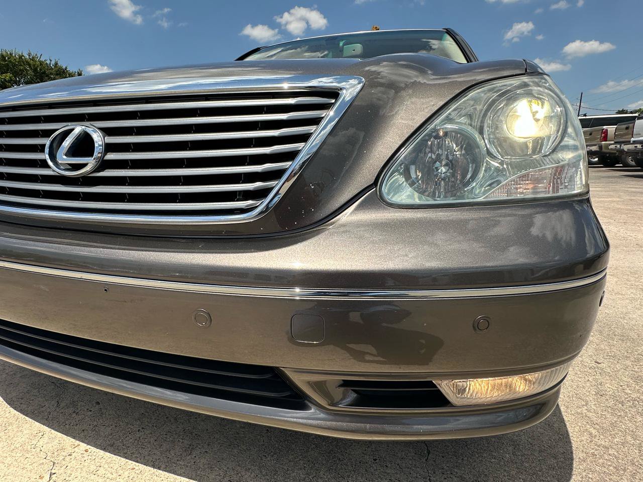 Used 2004 Lexus LS 430 w/ Premium Pkg RWD image 11