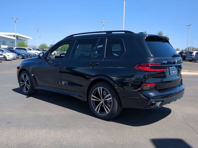 Used 2025 BMW X7 xDrive40i w/ M Sport Package image 8