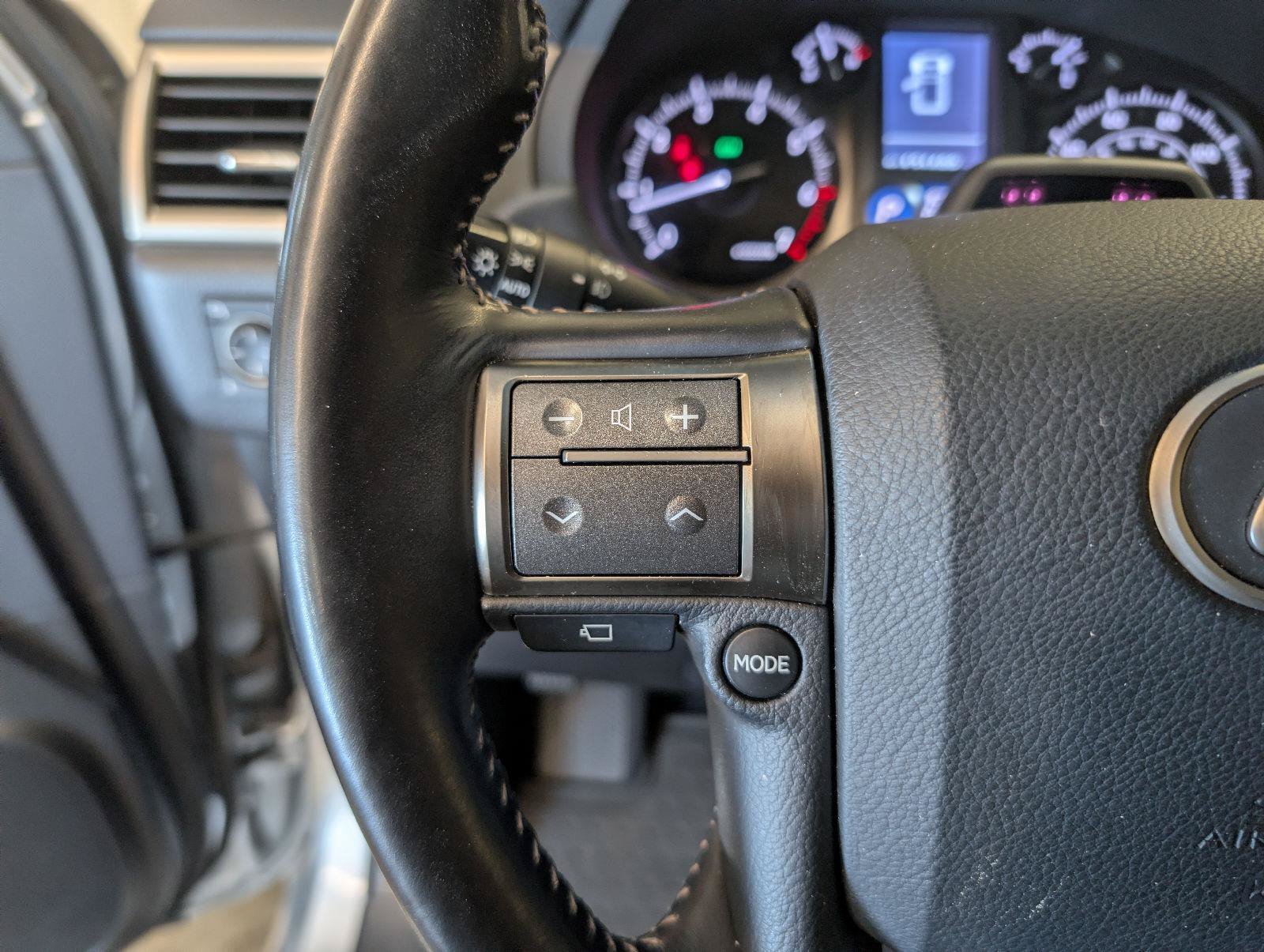 Used 2019 Lexus GX 460 Luxury AWD/4WD image 22