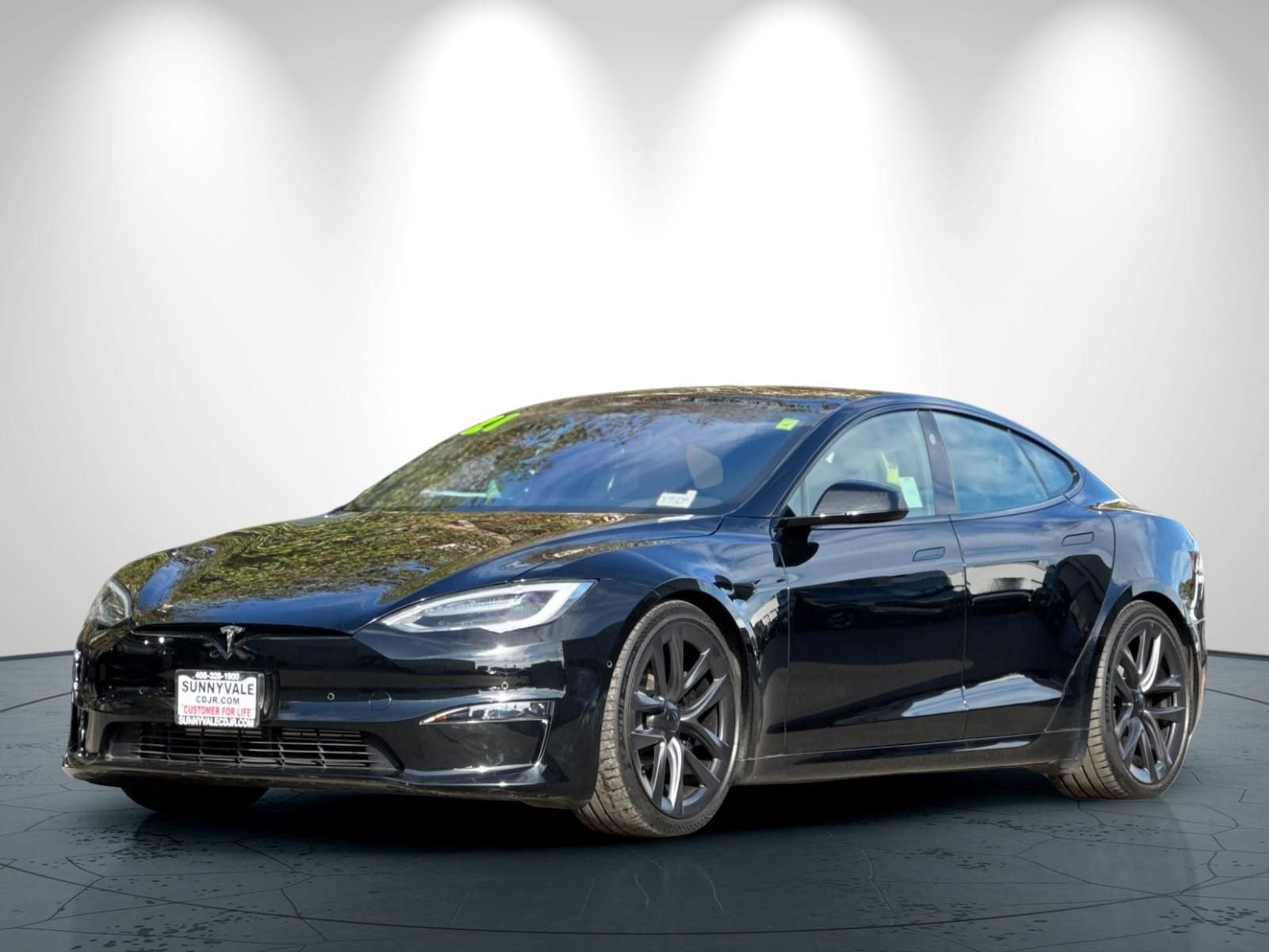 Used 2021 Tesla Model S Plaid image 8