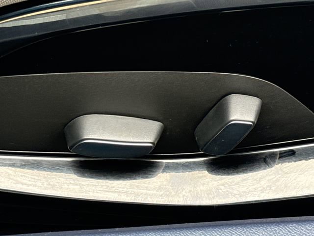 Used 2021 Chevrolet Corvette Stingray Convertible w/ 1LT image 21