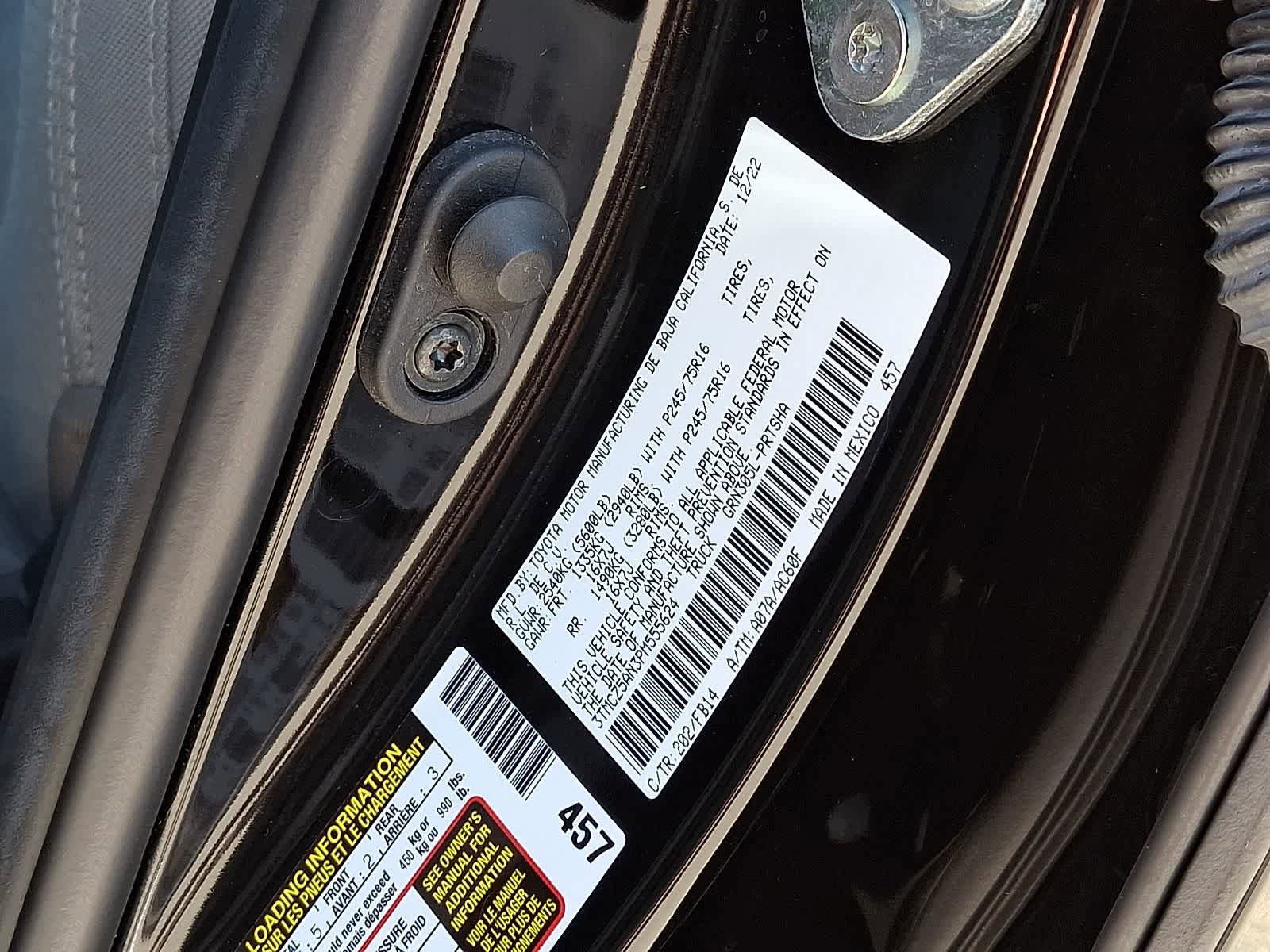 Certified 2023 Toyota Tacoma SR AWD/4WD image 31