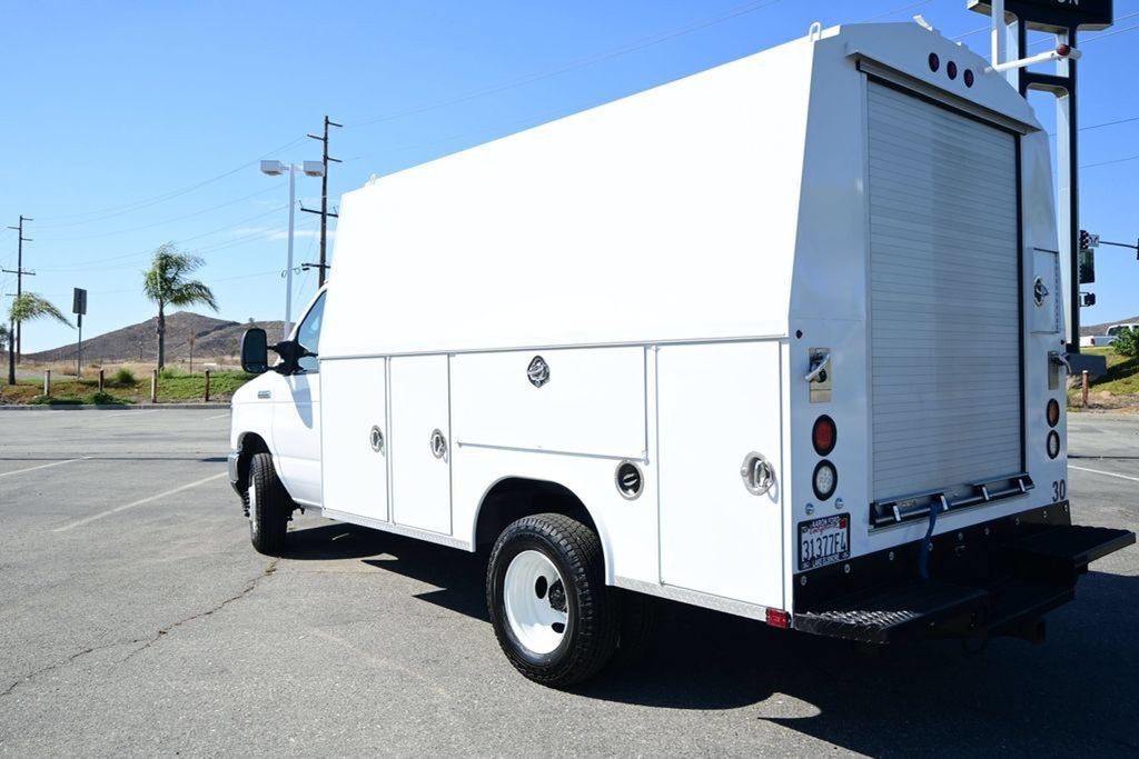 Used 2023 Ford E-350 and Econoline 350 Super Duty w/ Power Windows & Locks Group RWD image 9
