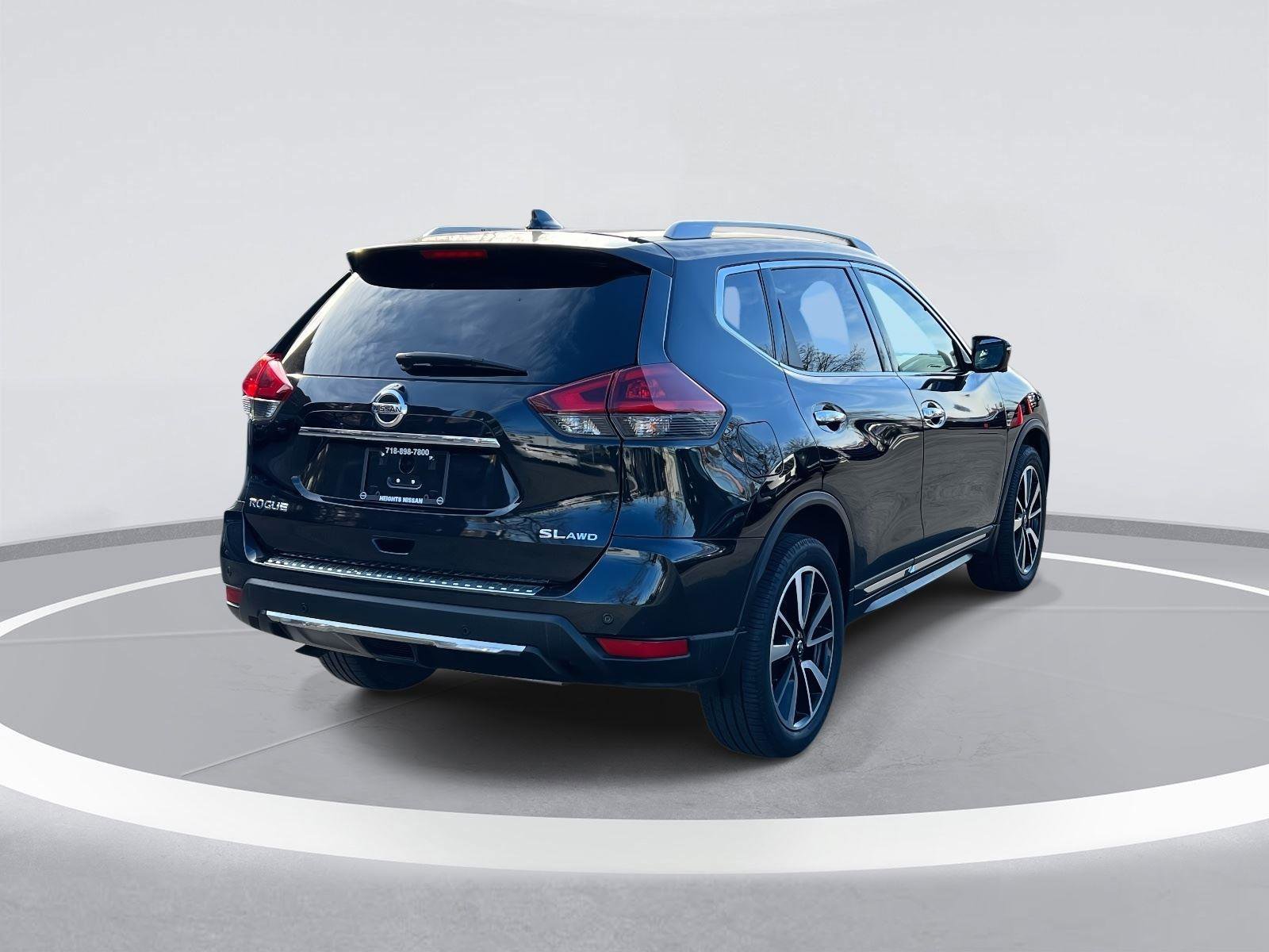 Used 2020 Nissan Rogue SL w/ Premium Package image 5