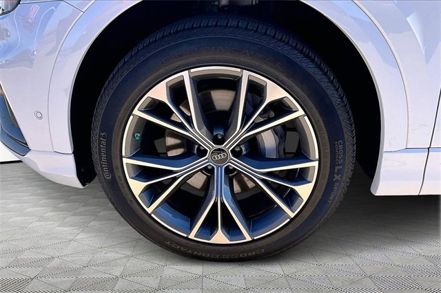 Used 2023 Audi Q8 Premium Plus w/ Premium Plus Package image 8