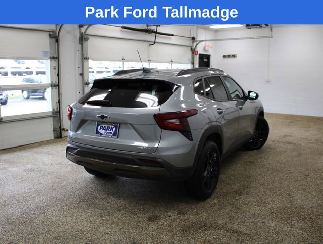 Used 2025 Chevrolet Trax ACTIV w/ Sunroof Package image 6
