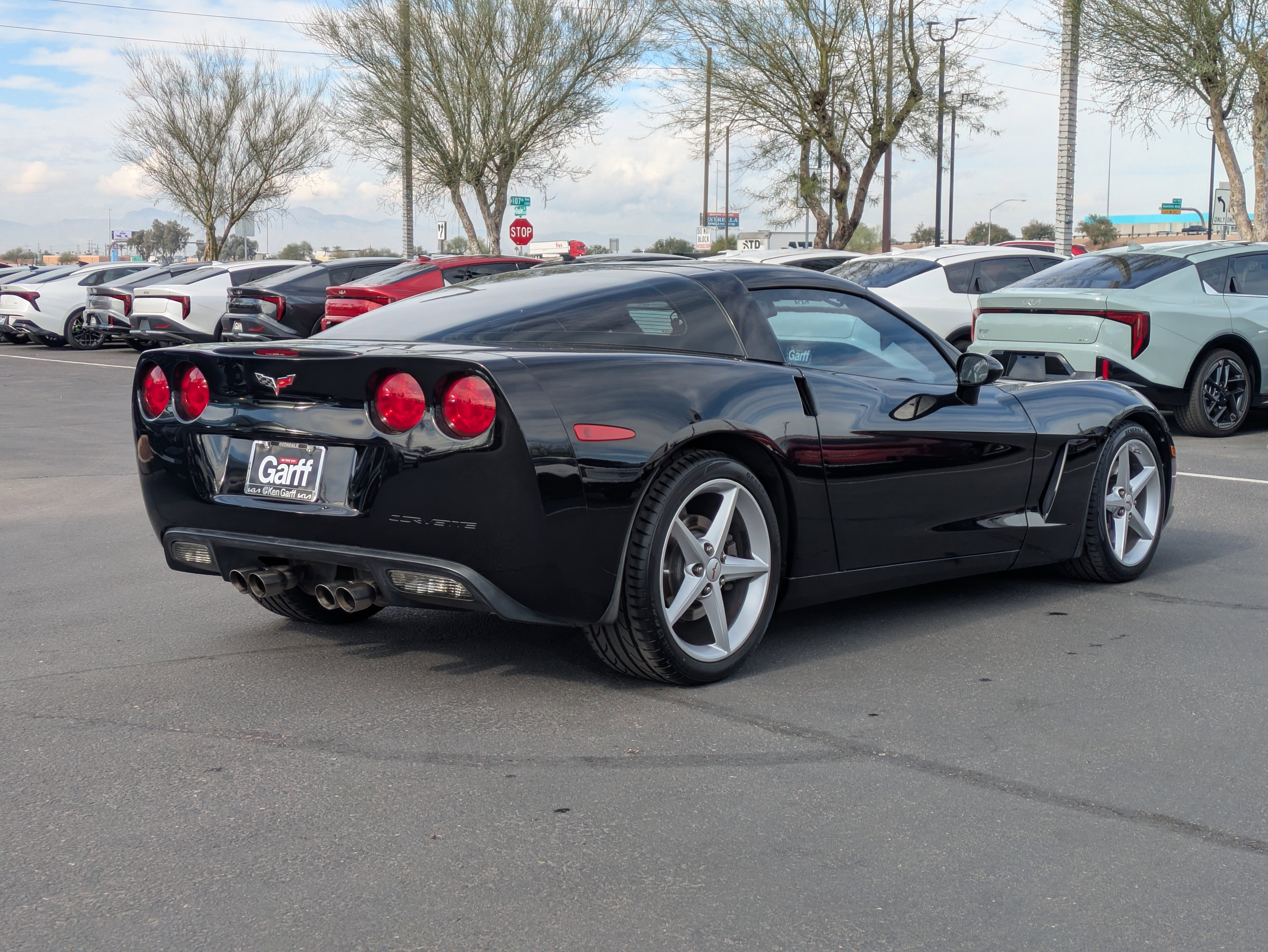 Used 2011 Chevrolet Corvette Coupe w/ 1LT image 5