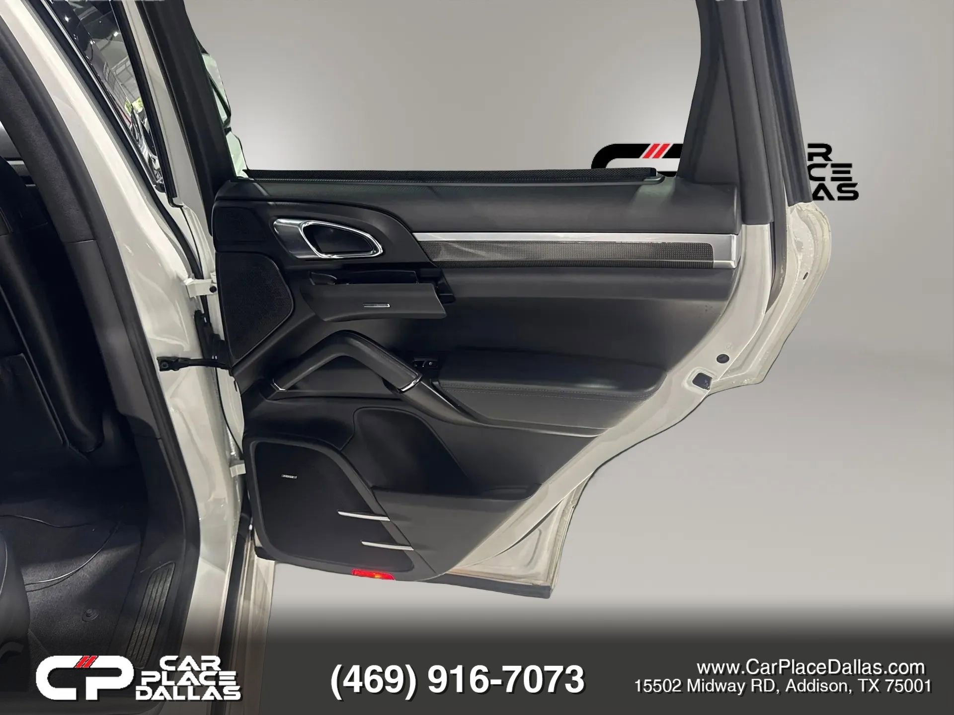 Used 2016 Porsche Cayenne GTS w/ Premium Package Plus image 24