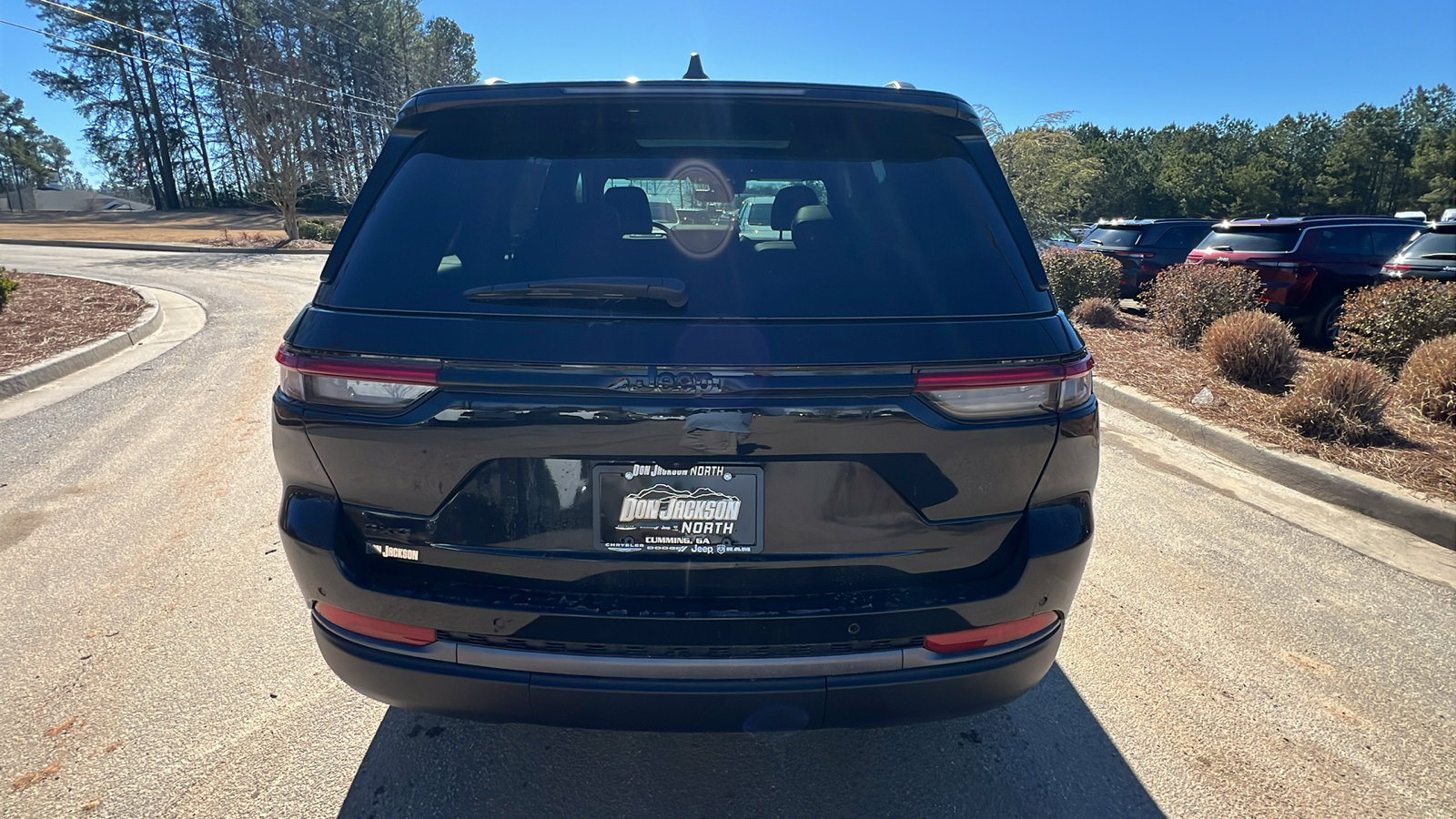 New 2026 Jeep Grand Cherokee Limited image 9