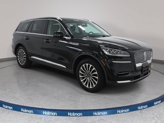 Certified 2024 Lincoln Aviator AWD w/ Premium Package image 3