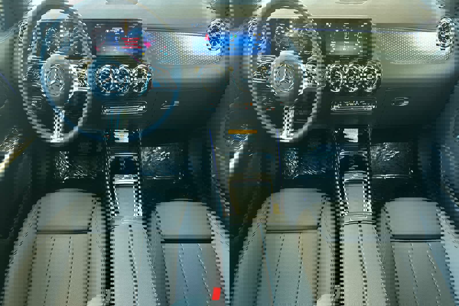 Certified 2025 Mercedes-Benz GLA 250 image 12