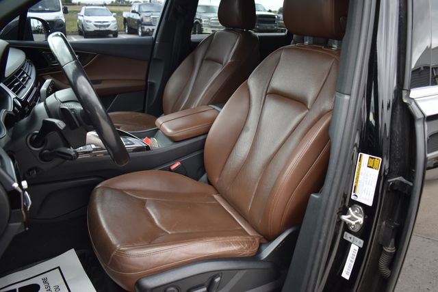 Used 2017 Audi Q7 3.0T Prestige AWD/4WD image 14