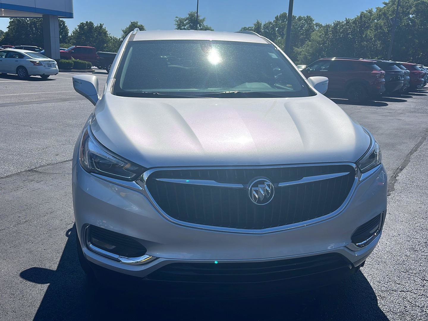 Used 2019 Buick Enclave Essence AWD/4WD image 8
