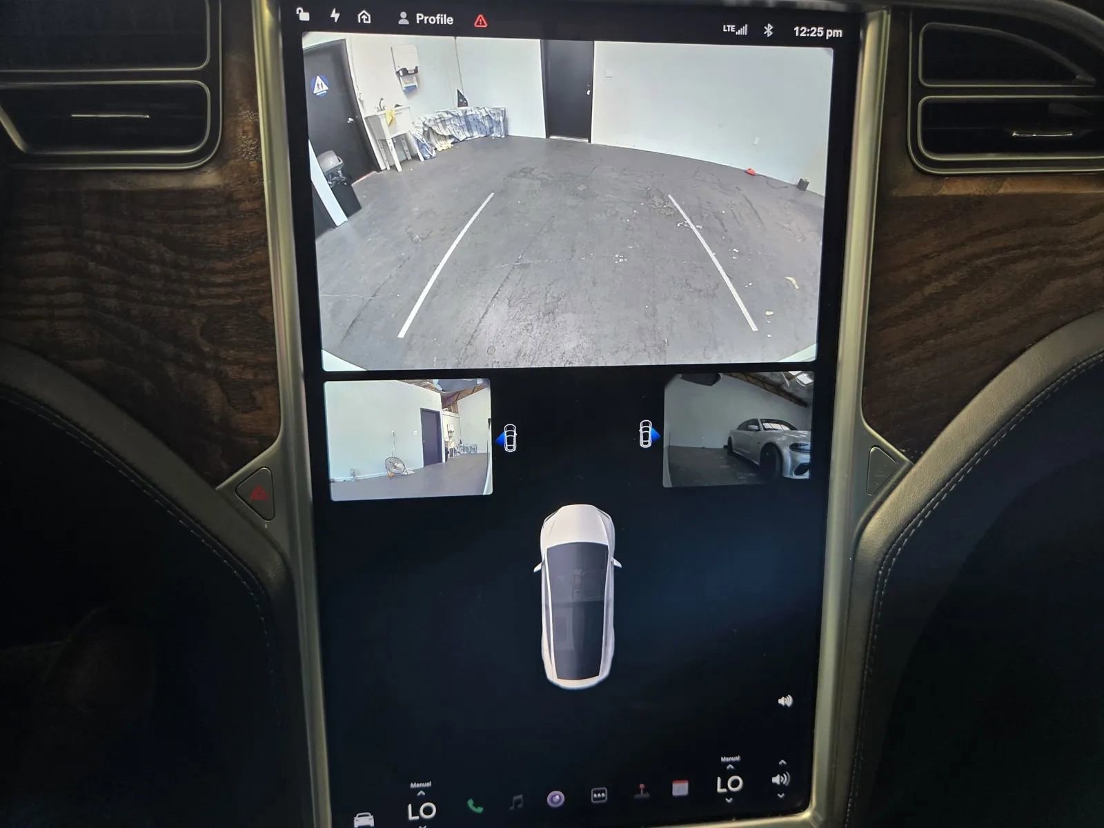 Used 2018 Tesla Model X image 16