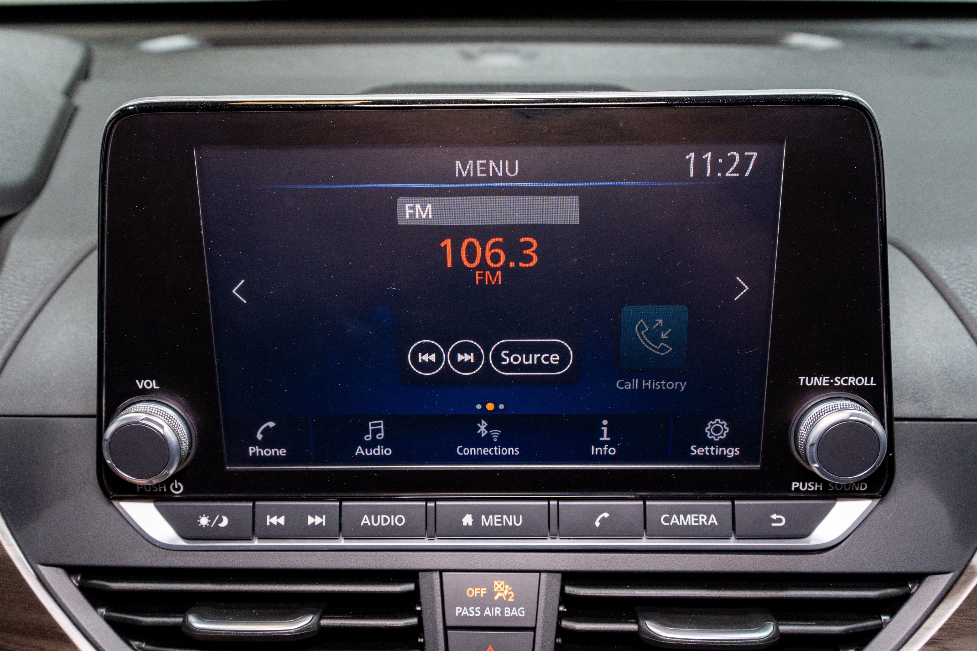 Used 2024 Nissan Altima 2.5 SV FWD image 16