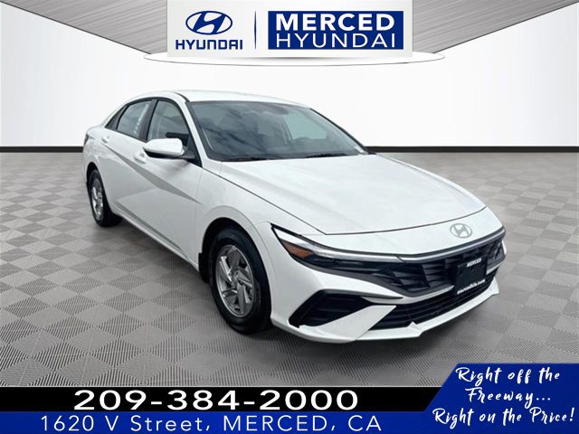 New 2026 Hyundai Elantra SE FWD image 1