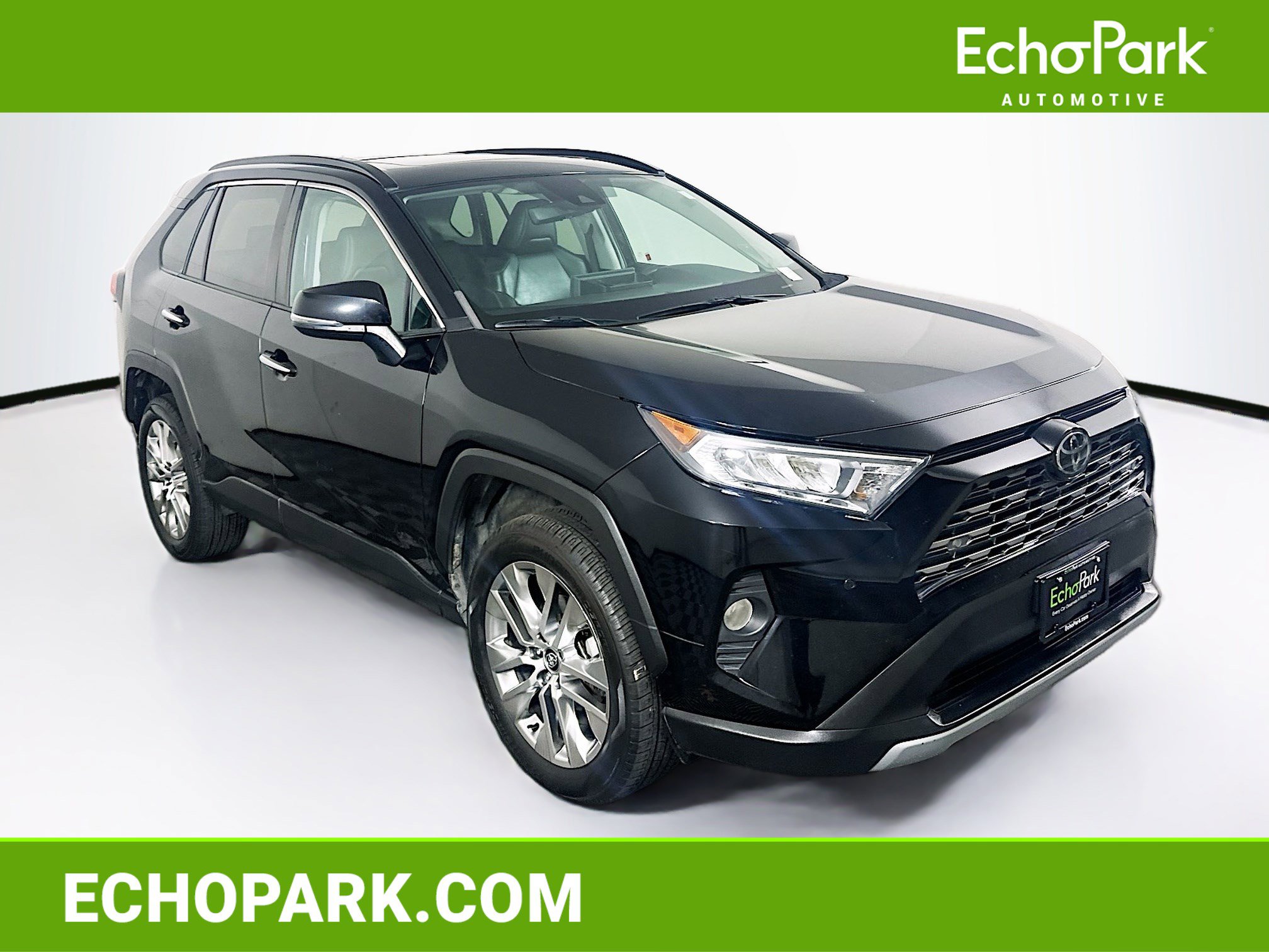 Used 2020 Toyota RAV4 Limited image 1