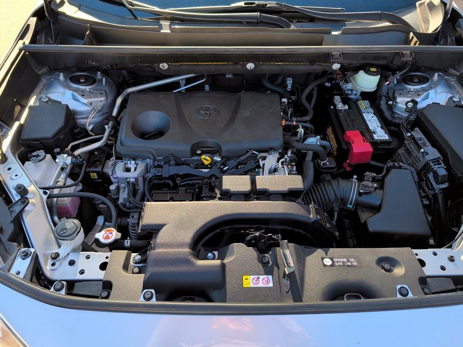 Used 2019 Toyota RAV4 XLE w/ Convenience Package image 28