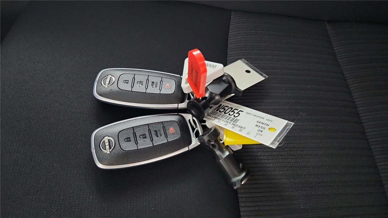 Used 2024 Nissan Sentra SV image 37